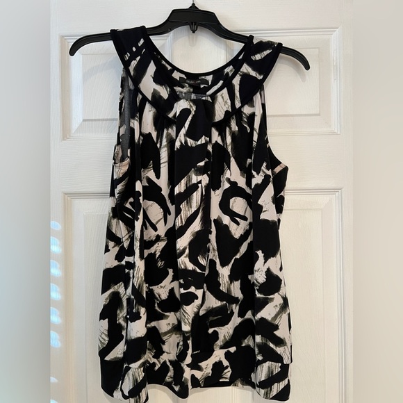 ✨ Gorgeous Style & Co 🖤🤍 Sleeveless Top – Versatile, Like New 👗♻️ - Picture 1 of 3